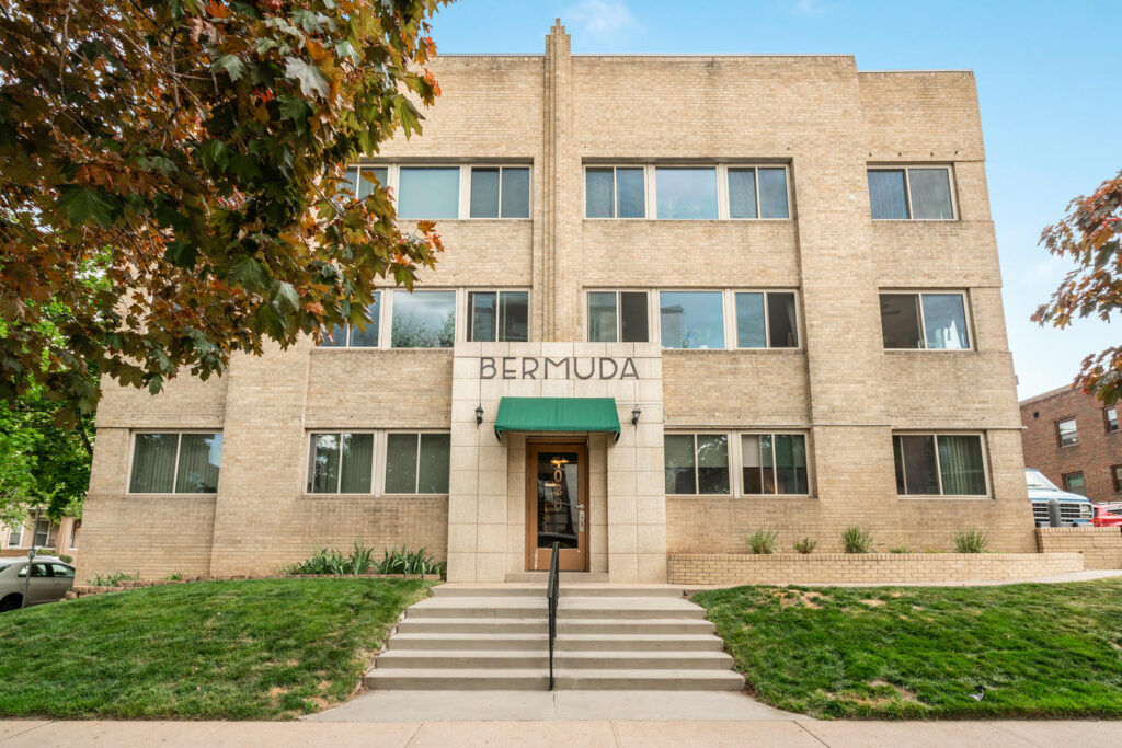 Bermuda Apartments exterior